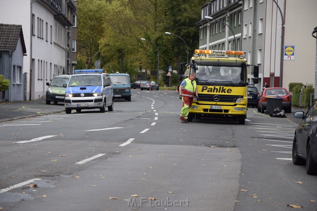 VU Krad PKW Koeln Duennwald Berlinerstr P138.JPG - Miklos Laubert